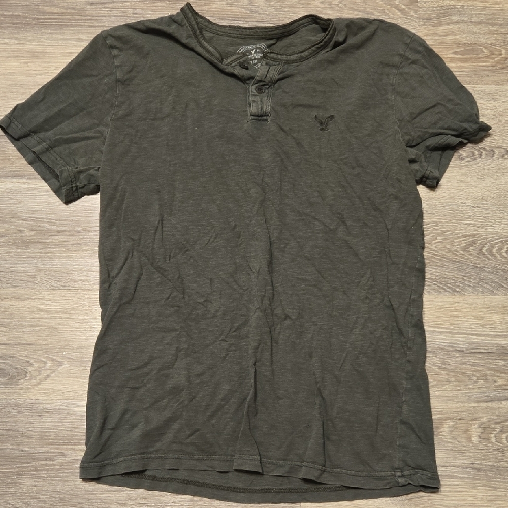 AEO SS faded Army Green Henley Tee Sz Medium